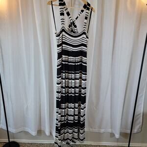 Calvin Klein Black White Striped Maxi Dress Women’s Sz M Sleeveless Racer Twist